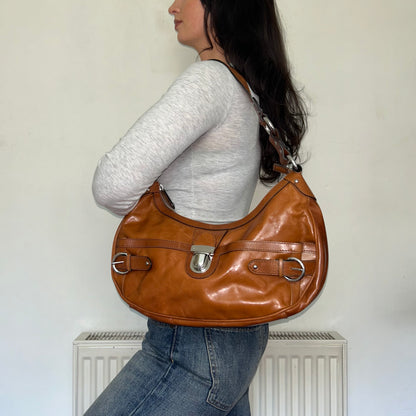 Tan Brown Leather Vintage Baguette Shoulder Bag