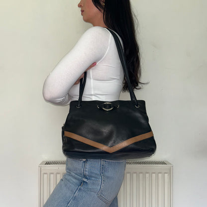 Black Leather 90s Shoulder Bag